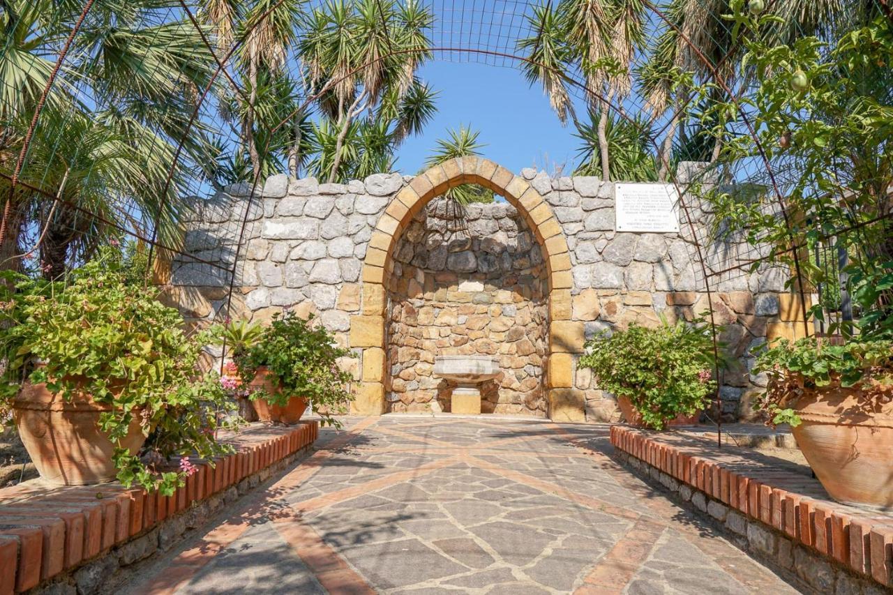 Villa Caterina - Solemar Sicilia Cefalu Exterior photo